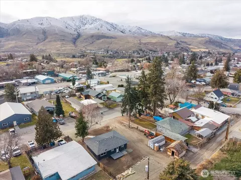 919 E Johnson Ave, Chelan, WA 98816 photo 13