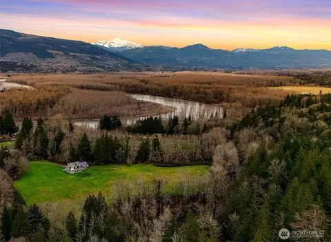 27806 W Gilligan Creek Rd, Sedro Woolley, WA 98284