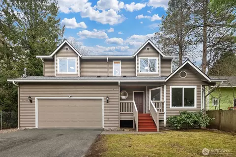 12704 37th Ave NE, Seattle, WA 98125