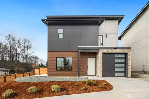 908 S 138th St, Burien, WA 98168