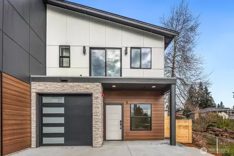 910 S 138th St #B, Burien, WA 98168