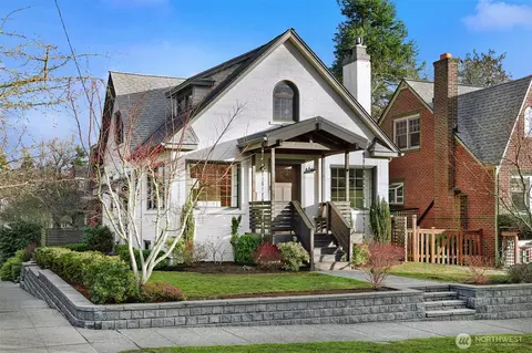 7060 Dibble Ave NW, Seattle, WA 98117