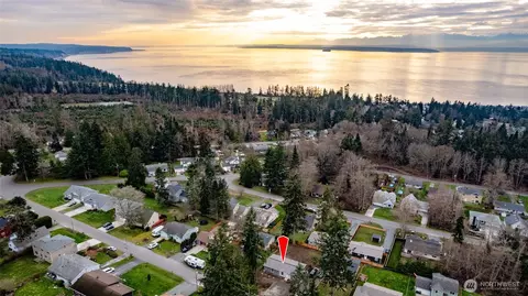 1232 Rickover Dr, Coupeville, WA 98239
