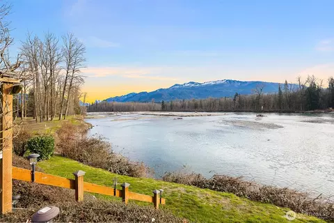 1122 Dyer Rd, Sultan, WA 98294
