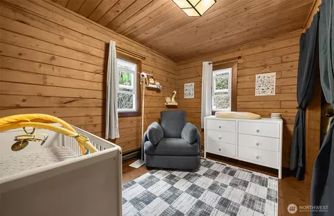 Bedroom - 1122 Dyer Rd, Sultan, WA 98294 photo 1 of 3