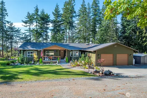 985 Lyndean Ln, Oak Harbor, WA 98277