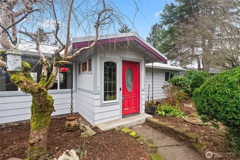 1661 Grandview Pl, Ferndale, WA 98248