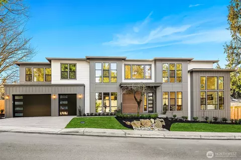 12525 NE 75th St, Kirkland, WA 98033