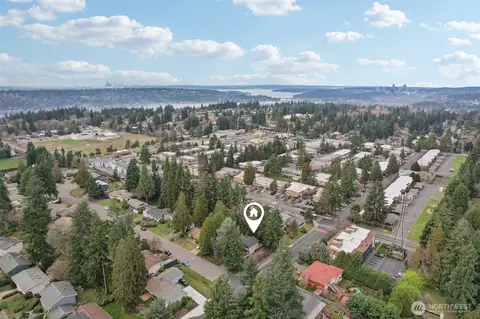 View/Area - 12224 SE 60th Pl, Bellevue, WA 98006 photo 3 of 3