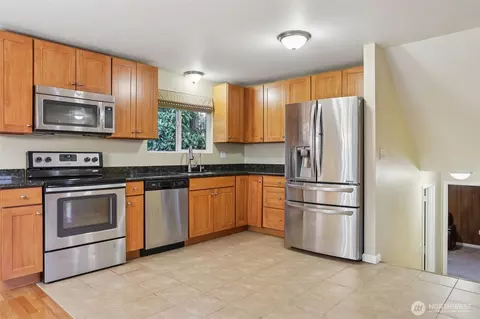 Kitchen - 12224 SE 60th Pl, Bellevue, WA 98006 photo 1 of 1
