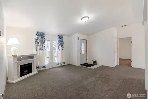 1516 Oxford Ave, Centralia, WA 98531