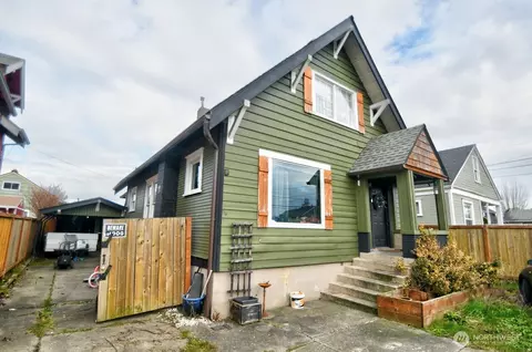 1017 S 48th St, Tacoma, WA 98408