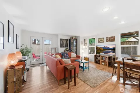 220 Israel Rd SW #F6, Tumwater, WA 98501
