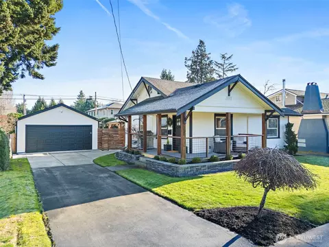 331 4th St SE, Puyallup, WA 98372