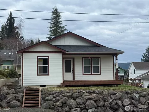 403 A St, South Bend, WA 98586