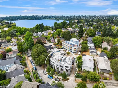 7439 Latona Ave NE, Seattle, WA 98115
