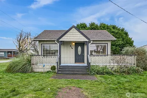 310 Washington Ave N, Long Beach, WA 98631