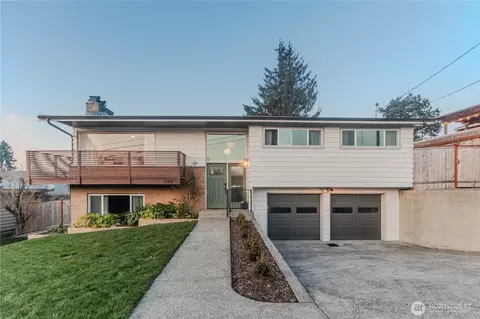 242 SW 186th St, Normandy Park, WA 98166