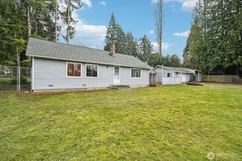 17205 Spruce Way, Lynnwood, WA 98037