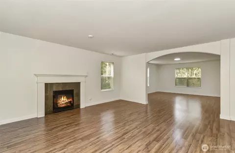 Living - 11629 54th Dr SE, Everett, WA 98208 photo 1 of 8