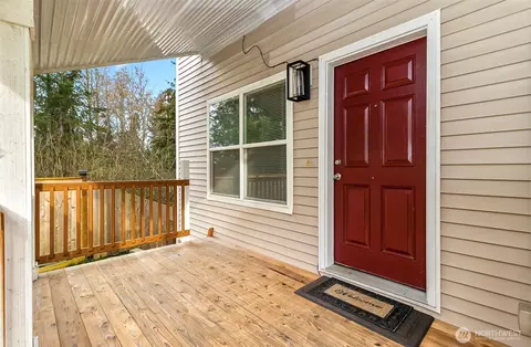 Exterior - 11629 54th Dr SE, Everett, WA 98208 photo 2 of 7