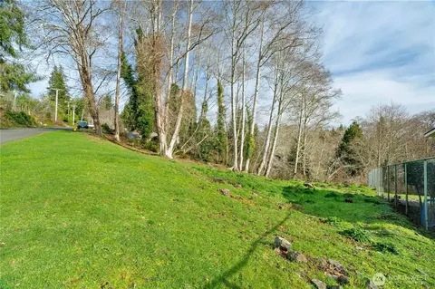 12 Nn Chilton Rd, Aberdeen, WA 98520