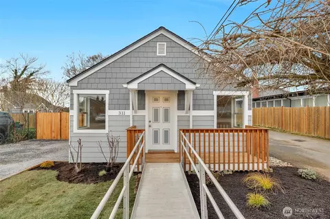 311 Alder Ave, Marysville, WA 98270