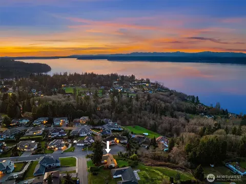 1298 SW 301st St, Federal Way, WA 98023