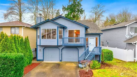 2078 SE 8th Dr, Renton, WA 98055