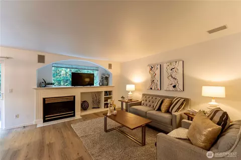 18809 20th Dr SE, Bothell, WA 98012