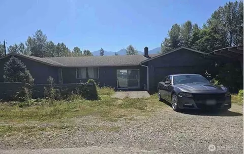 45192 Duffy St, Concrete, WA 98237
