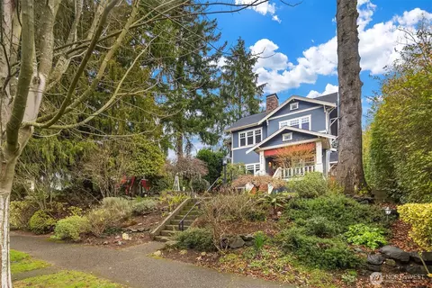 6016 44th Ave SW, Seattle, WA 98136