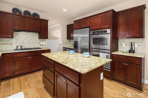 Kitchen - 4021 220th St SE, Bothell, WA 98021 photo 7 of 8