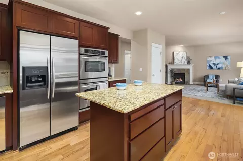 Kitchen - 4021 220th St SE, Bothell, WA 98021 photo 6 of 8