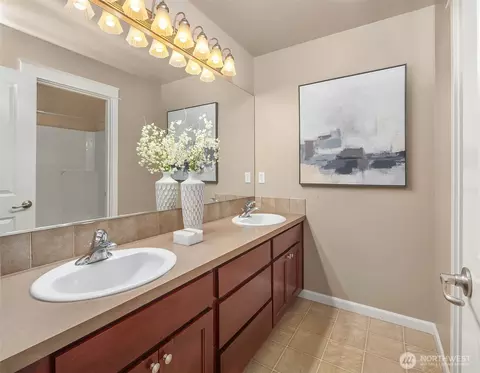 Bath - 4021 220th St SE, Bothell, WA 98021 photo 3 of 3