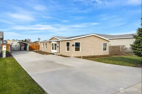309 5th Ave SE, Ephrata, WA 98823