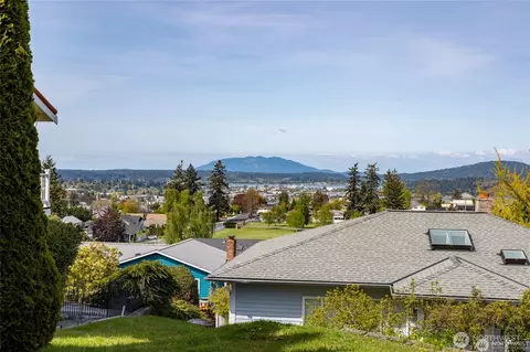 1 Nhn Saint Marys Pl, Anacortes, WA 98922