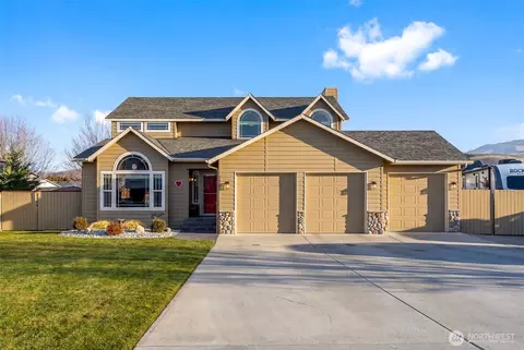 2490 Hamilton Ct, East Wenatchee, WA 98802