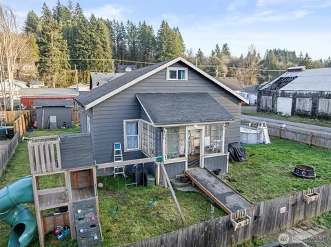 Exterior - 312 SE Front St, Winlock, WA 98596 photo 5 of 6