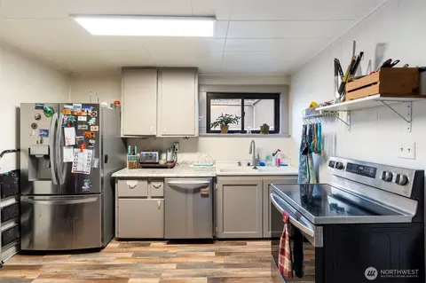 Kitchen - 312 SE Front St, Winlock, WA 98596 photo 3 of 4