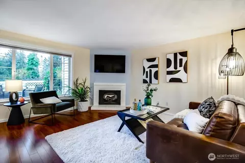 12404 E Gibson Rd #D101, Everett, WA 98204