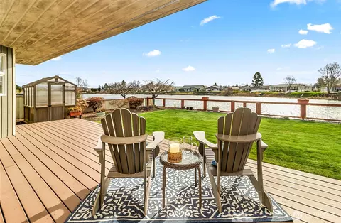 5479 Salish Rd, Blaine, WA 98230