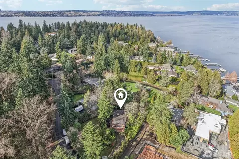 7832 NE 32nd St, Medina, WA 98039