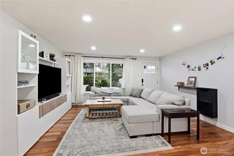 Living - 422 216th St SW, Bothell, WA 98021 photo 2 of 2