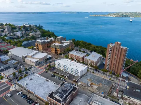 25 N Broadway St #301, Tacoma, WA 98403