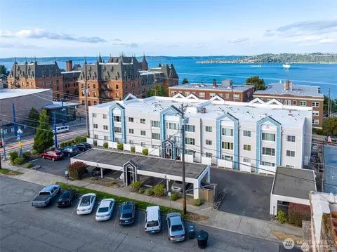 25 N Broadway St #301, Tacoma, WA 98403