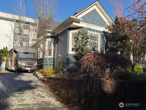 1412 E Thomas St, Seattle, WA 98112
