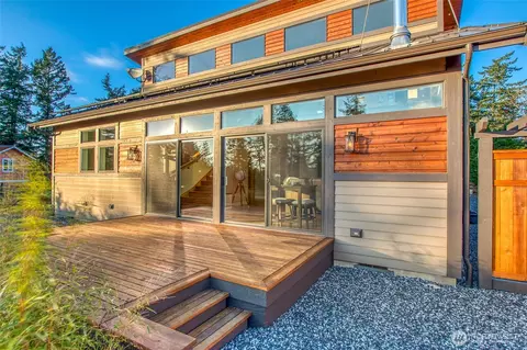 Exterior - 744 Crescent Beach Dr, Eastsound, WA 98245 photo 6 of 11