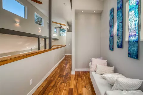 Entry Way - 744 Crescent Beach Dr, Eastsound, WA 98245 photo 4 of 4