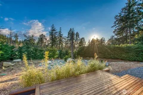 Exterior - 744 Crescent Beach Dr, Eastsound, WA 98245 photo 4 of 11